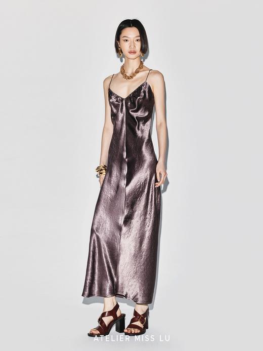 【琥珀暮光】微褶醋酸露背吊带连衣裙 商品图3