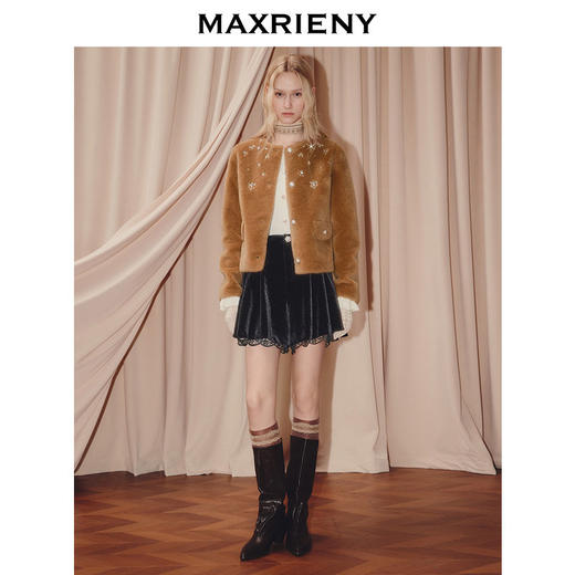 天虹发货：MAXRIENY法式复古收腰A型丝绒短裤25秋款蕾丝拼接伞摆高腰裙裤女(货号:MS86PA505) 商品图1