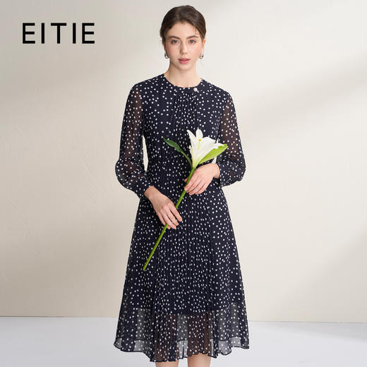 EITIE爱特爱法式复古波点气质圆领收腰压褶连衣裙2026春季新款A2607129 商品图0