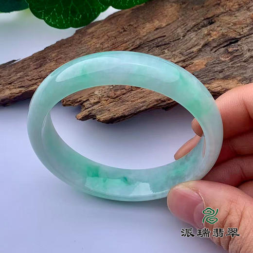 派瑞翡翠 翡翠手镯 糯种 绿色 商品图2