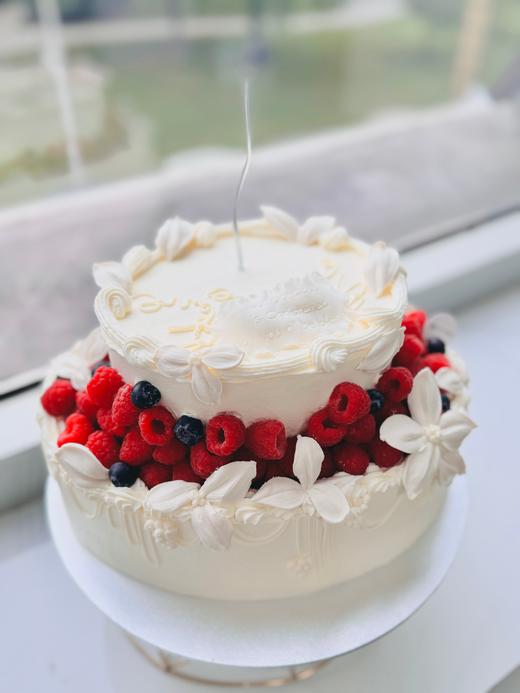 树莓裱花蛋糕 商品图3