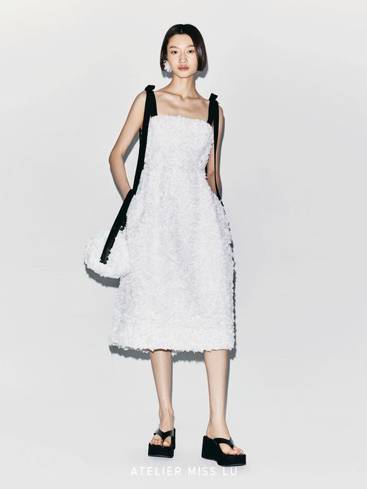 【蓬蓬罗曼史】重工立体花瓣肌理廓形飘带连衣裙 商品图2