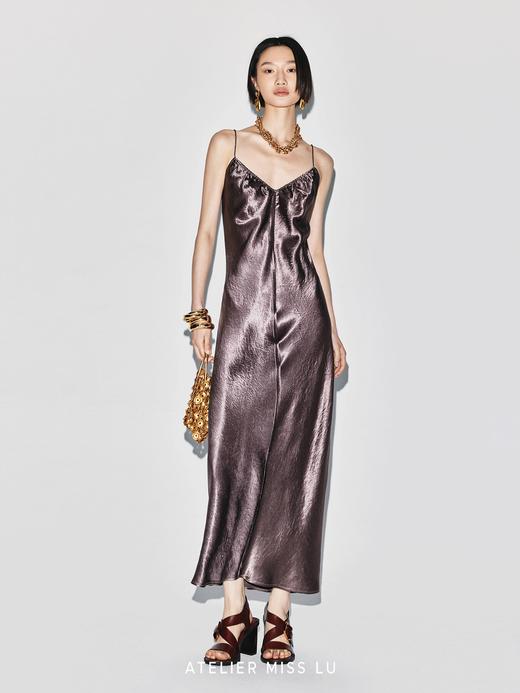 【琥珀暮光】微褶醋酸露背吊带连衣裙 商品图2