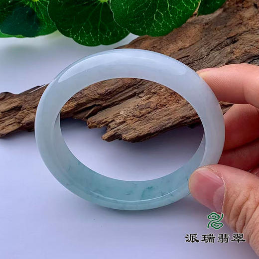 派瑞翡翠 翡翠手镯 糯种 绿色 飘花 商品图3