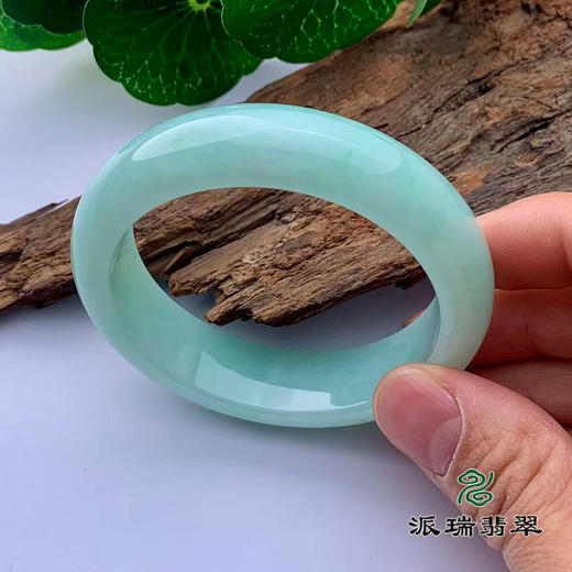 派瑞翡翠 翡翠手镯 糯种 绿色 商品图1