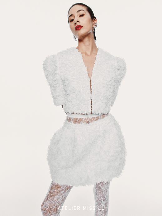 【砰砰云球】重工立体花瓣肌理圆弧收口花苞短裙 商品图2