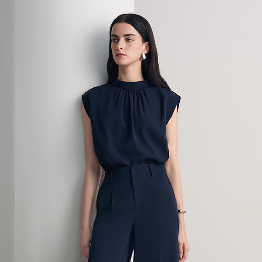 EITIE爱特爱无袖圆领宽松显瘦休闲百搭上衣2026春季新款8513211 商品图5