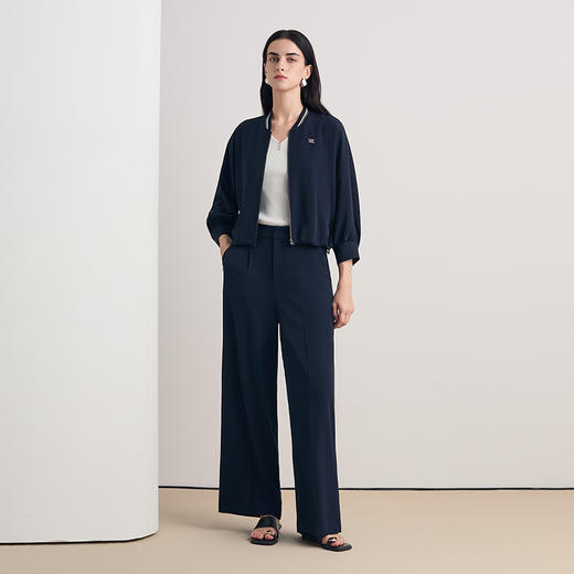 EITIE爱特爱时尚休闲气质圆领简约短款外套2026春季新款8503214 商品图1