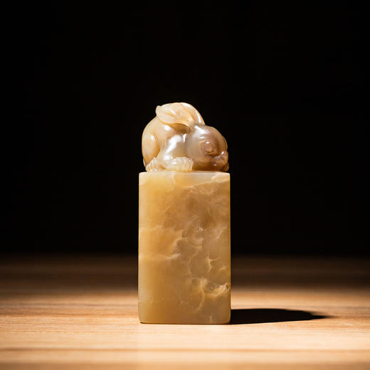 巴林冻老料雕“玉兔”方章 商品图7