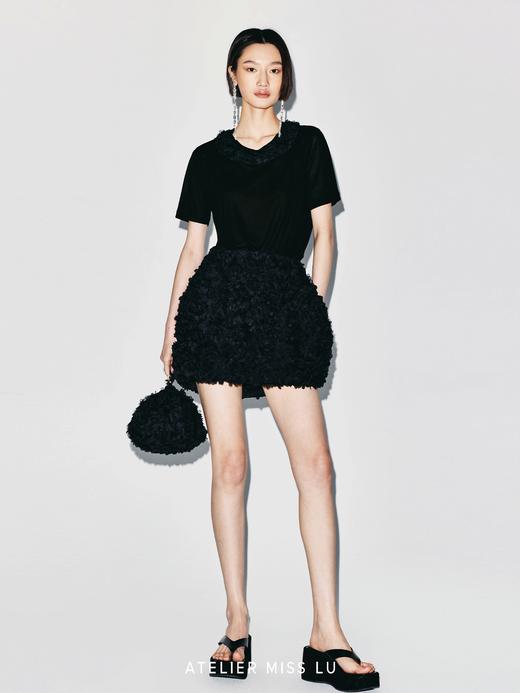 【砰砰芝麻丸】重工立体花瓣肌理圆弧收口花苞短裙 商品图1