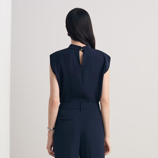 EITIE爱特爱无袖圆领宽松显瘦休闲百搭上衣2026春季新款8513211 商品图4