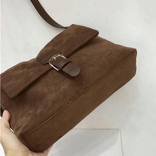 小众复古通勤邮差包 女单肩包包 2025新款女士质感磨砂皮斜挎包 商品图9