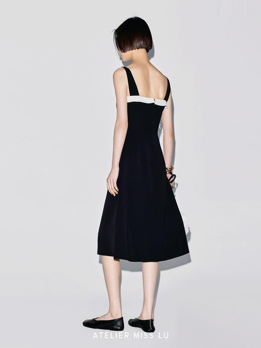 【杜乐丽暮色】撞色立体裁片环绕拼接吊带A字连衣裙 商品图4