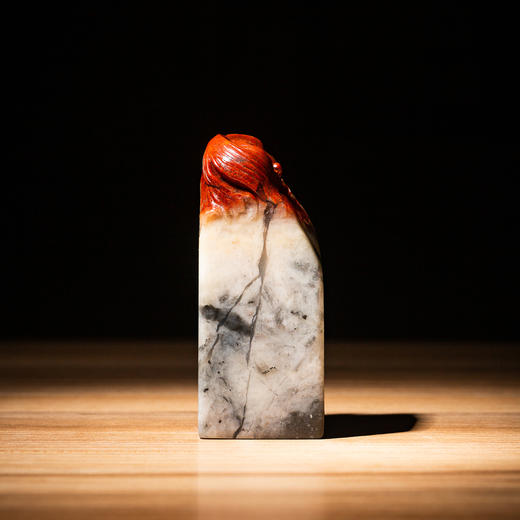 寿山石芙蓉老料雕“蝶尾金鱼”方章 商品图7