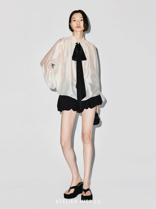 【黑巧绵云】压褶设计蓬松花苞短裤 商品图3