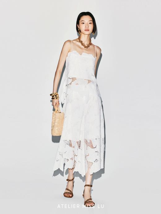 【雾中看花】光影镂空蕾丝不规则下摆吊带上衣 商品图1