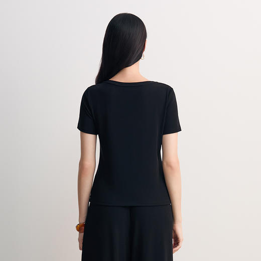EITIE爱特爱简约舒适百搭显瘦V领短袖T恤上衣2026春季新款8513214 商品图5