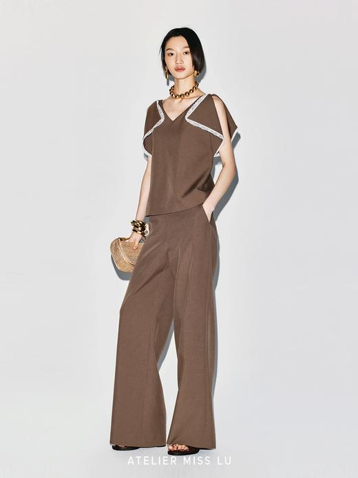 【自由领空】蕾丝拼接开衩小飞袖直身造型上衣 商品图2