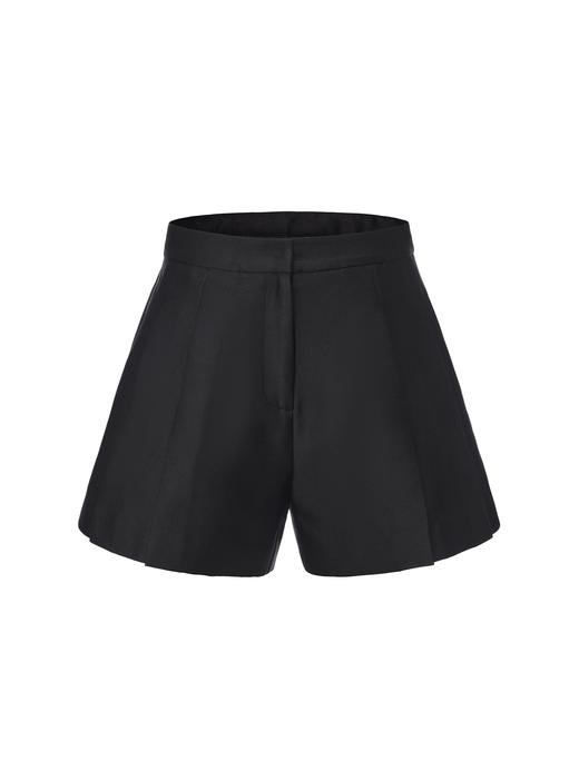 【巴黎故事】压褶设计光泽感A字短裤 商品图0