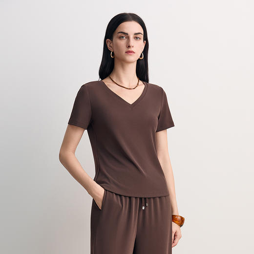 EITIE爱特爱简约舒适百搭显瘦V领短袖T恤上衣2026春季新款8513214 商品图8