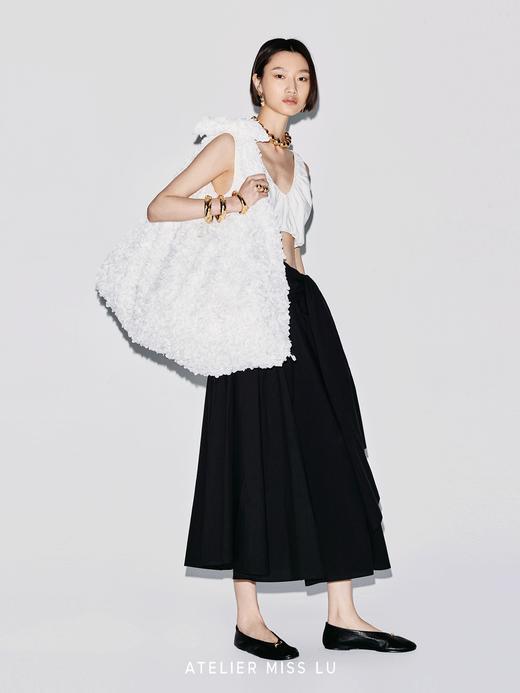 【氧气少女】弹力抽褶设计V领花苞短上衣 商品图4