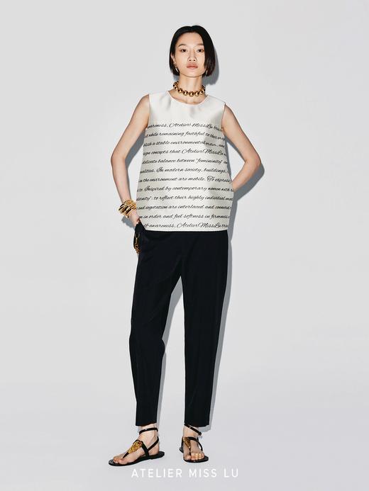 【假日来信】品牌定制英文印花圆领无袖廓形上衣 商品图1