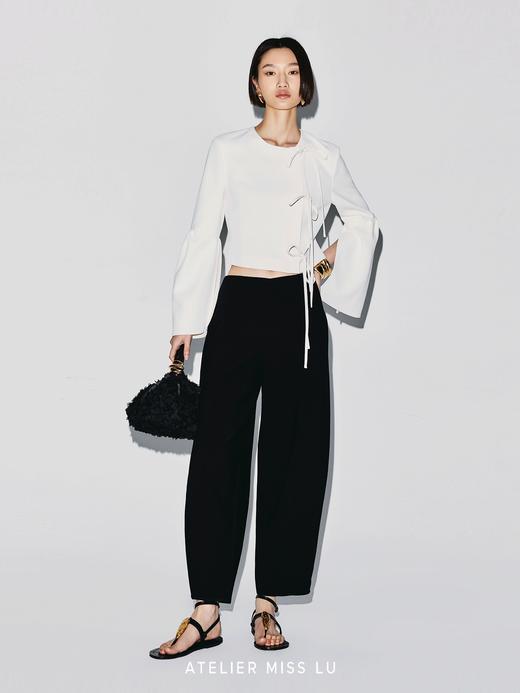 【暧昧郁金香】蝴蝶结飘带造型开衩廓形袖外套 商品图3