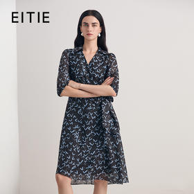 EITIE爱特爱气质V领五分袖A字通勤收腰系带印花连衣裙2026春季新款8507227