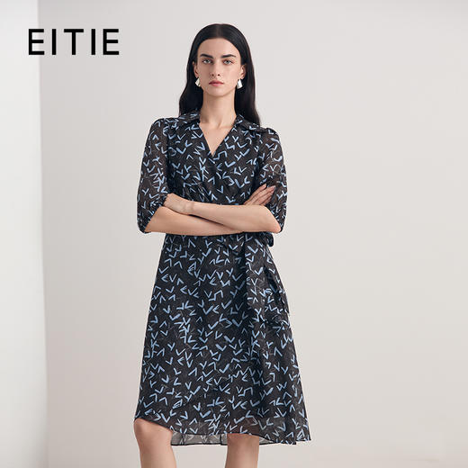 EITIE爱特爱气质V领五分袖A字通勤收腰系带印花连衣裙2026春季新款8507227 商品图0