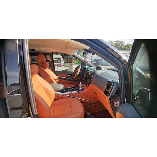 奔驰 威霆  2.0T 精英版 7座【长租-北京】 商品图3