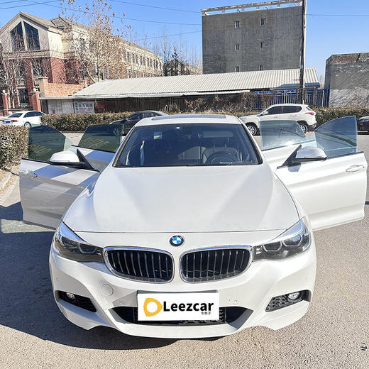 宝马 3系GT 320i M运动曜夜版【长租-北京】 商品图1