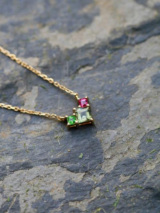 SpoiledBrat Jewelry18K金红宝石 绿碧玺 沙佛莱石项链 商品图0