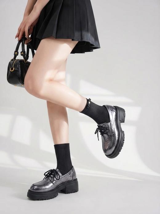 【牛皮革】西村名物2026年春季新款舒适厚底增高防滑纯色系带深口单鞋乐福鞋T26AM17911 商品图1