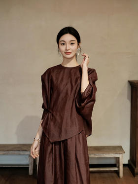 盛唐婧 | 新中式红云纱不规则百搭上衣
