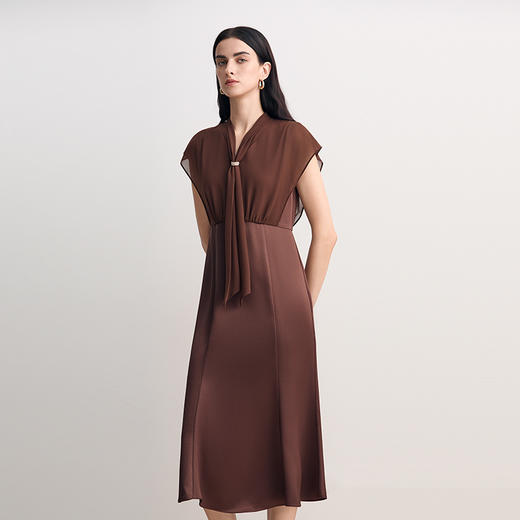 EITIE爱特爱收腰V领显瘦轻礼服优雅大气鱼尾裙摆连衣裙2026春新款8577215 商品图4