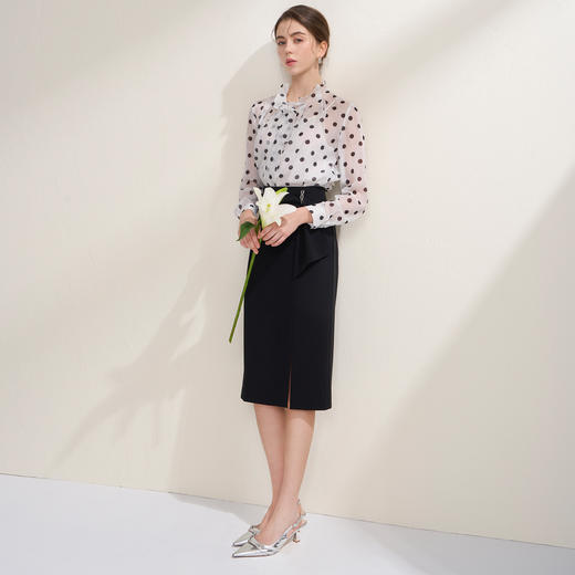 EITIE爱特爱简约通勤黑色高腰显瘦开叉半身裙2026春季新款A2606101 商品图3