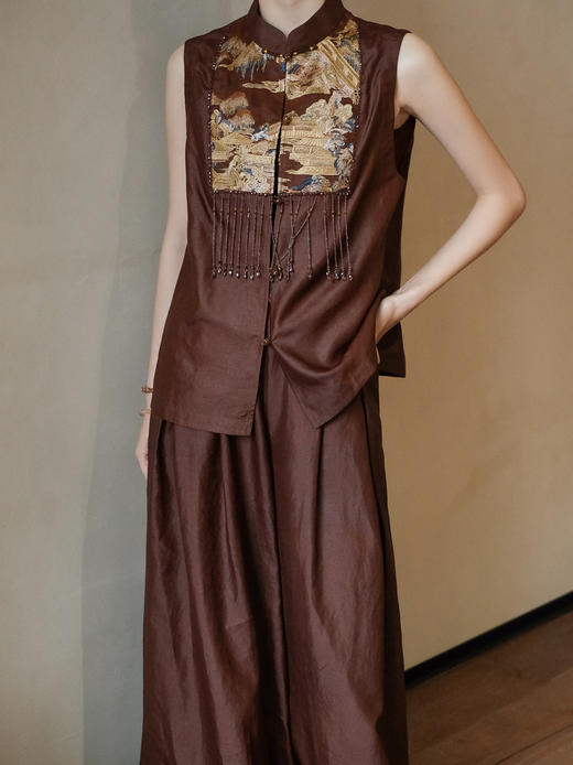 盛唐婧 | 新中式红云纱轻奢重工刺绣珠饰马甲 商品图2