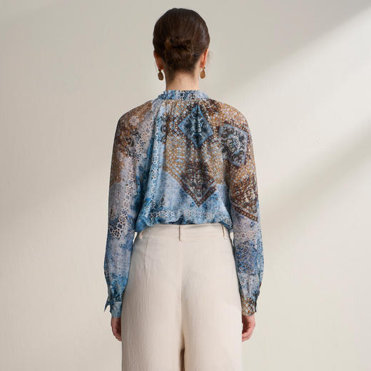 EITIE爱特爱复古丝巾印花宽松显瘦松弛感雪纺衫上衣2026春季新款A2613107 商品图4