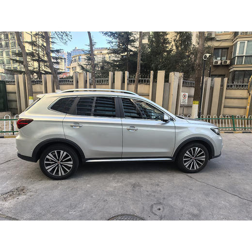 荣威 RX5新能源  ERX5 EV400 电动互联网至尊版【长租-北京】 商品图3
