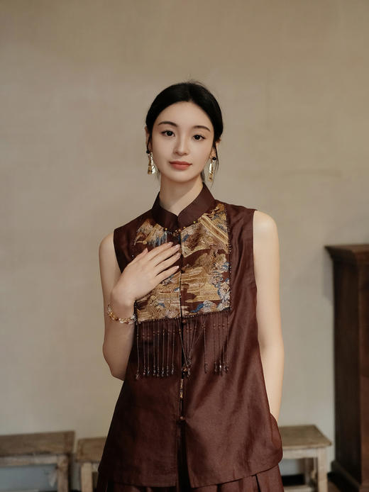 盛唐婧 | 新中式红云纱轻奢重工刺绣珠饰马甲 商品图0