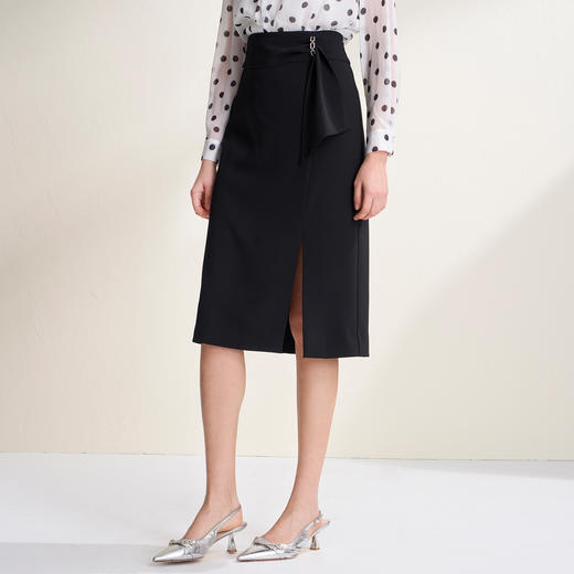 EITIE爱特爱简约通勤黑色高腰显瘦开叉半身裙2026春季新款A2606101 商品图1