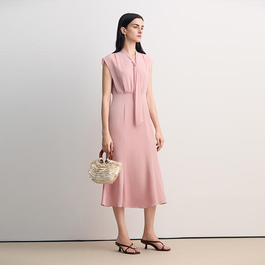 EITIE爱特爱收腰V领显瘦轻礼服优雅大气鱼尾裙摆连衣裙2026春新款8577215 商品图8