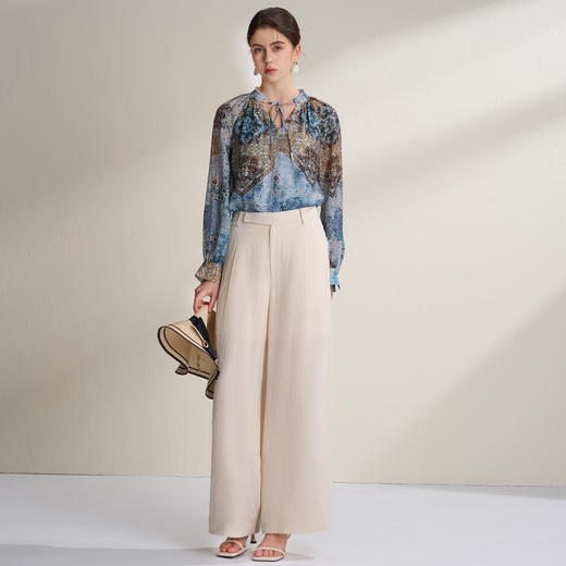 EITIE爱特爱复古丝巾印花宽松显瘦松弛感雪纺衫上衣2026春季新款A2613107 商品图3