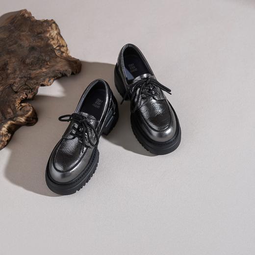 【牛皮革】西村名物2026年春季新款舒适厚底增高防滑纯色系带深口单鞋乐福鞋T26AM17911 商品图4