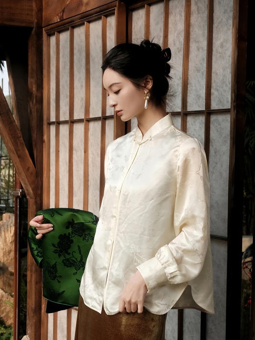 盛唐婧 | 新中式桑蚕丝百搭立领对襟衬衫-香槟色 商品图0