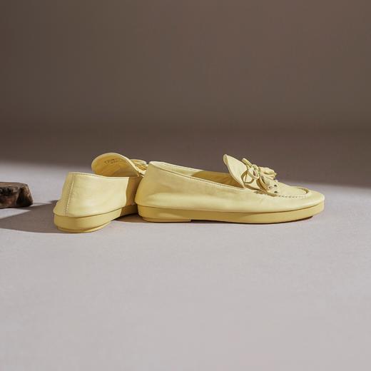 【牛皮革】西村名物2026年春季新款舒适平底软底软面糖果色浅口单鞋豆豆鞋T26AM17701 商品图5