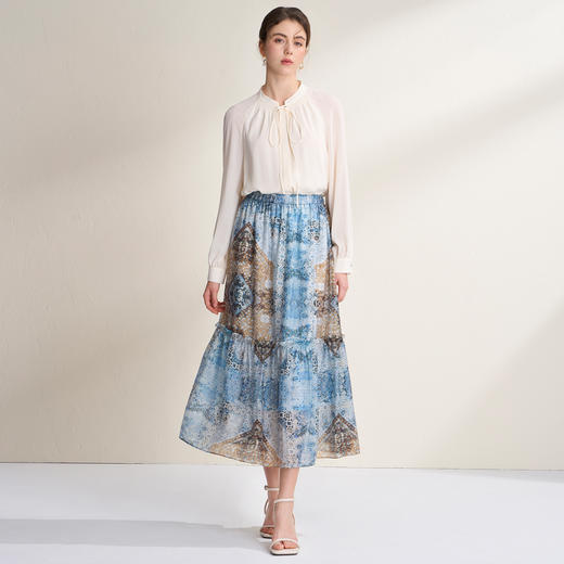 EITIE爱特爱浪漫蓝色印花复古高腰a字飘逸长裙半身裙2026春季新款A2606109 商品图3