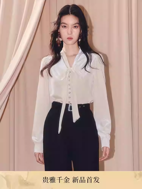 玛克门店发货：MAXRIENY法式复古感v领丝绒衬衫系带长袖上衣货号：MF86TP513