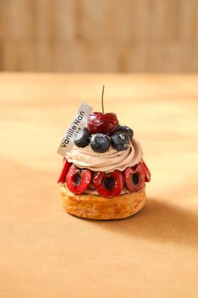 新品车厘子蓝莓塔