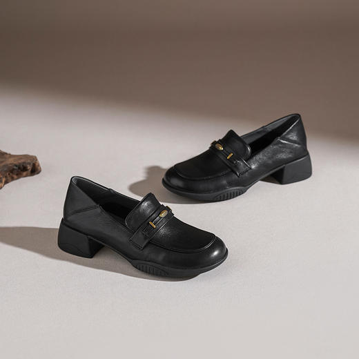 【牛皮革】西村名物2026年春季新款舒适厚底粗跟原皮软面深口单鞋乐福鞋T26AM18111 商品图6